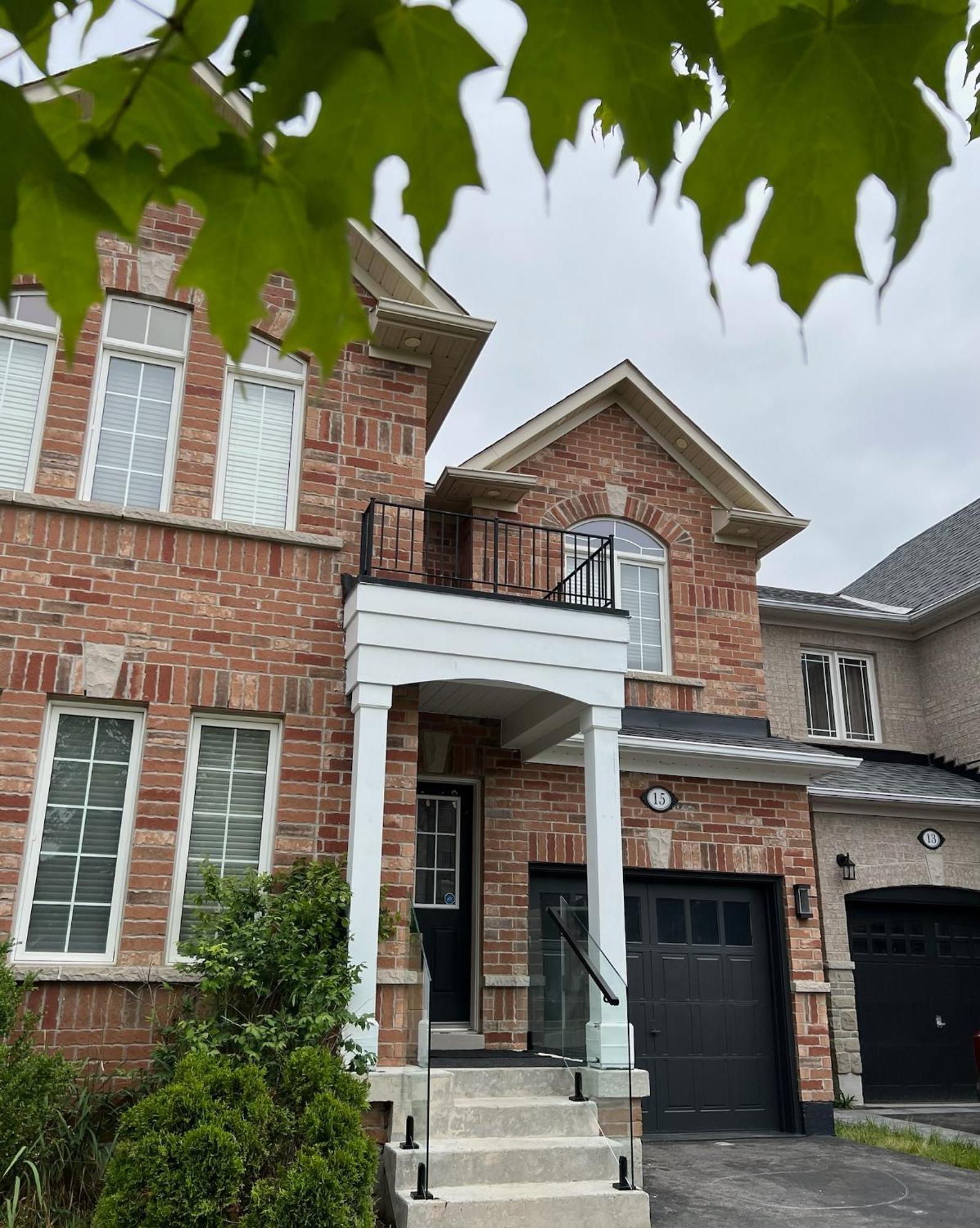 Modern Detached Home In The Suburbs Of Toronto เอแจ็กซ์ ภายนอก รูปภาพ